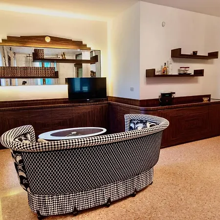 Apartment Luxury With Private Gym *