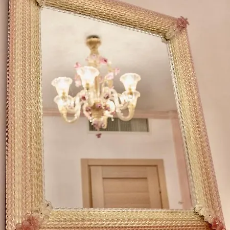Luxury With Private Gym Apartment *